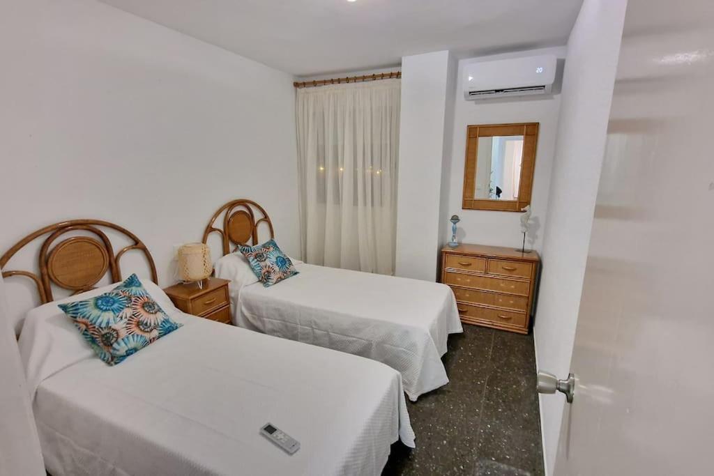 Apartamento Dos Habitaciones, Frente A La Playa, Benicassim Ngoại thất bức ảnh